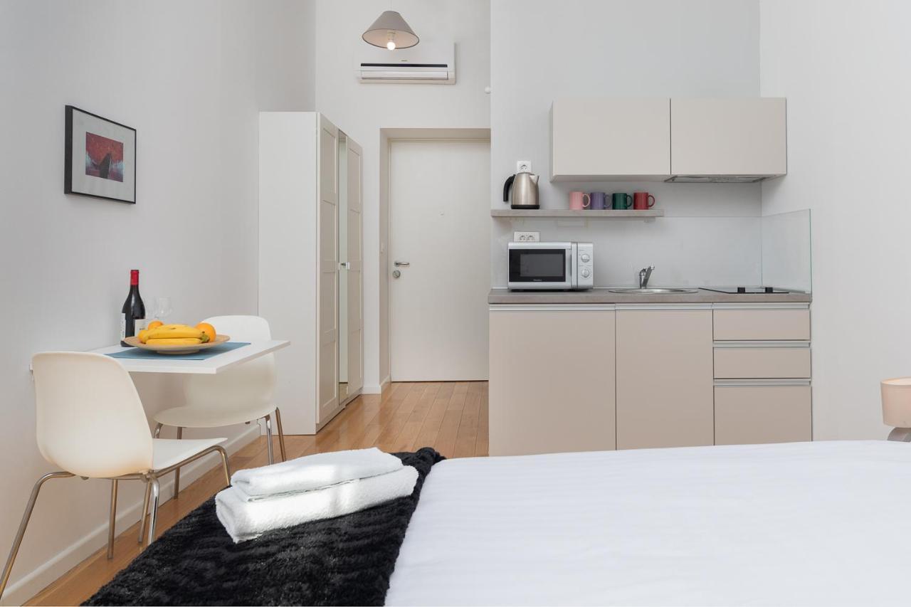 Modern Studio Near Park Zrinjevac And Main Square ザグレブ エクステリア 写真